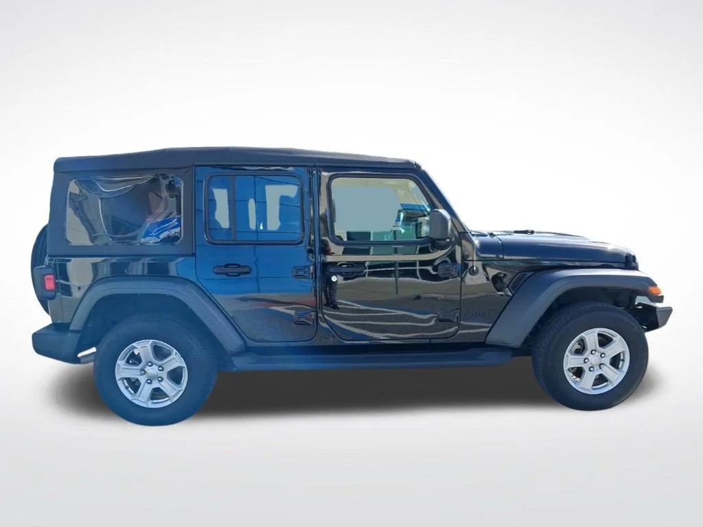 Used 2023 Black Jeep Sport S image 4