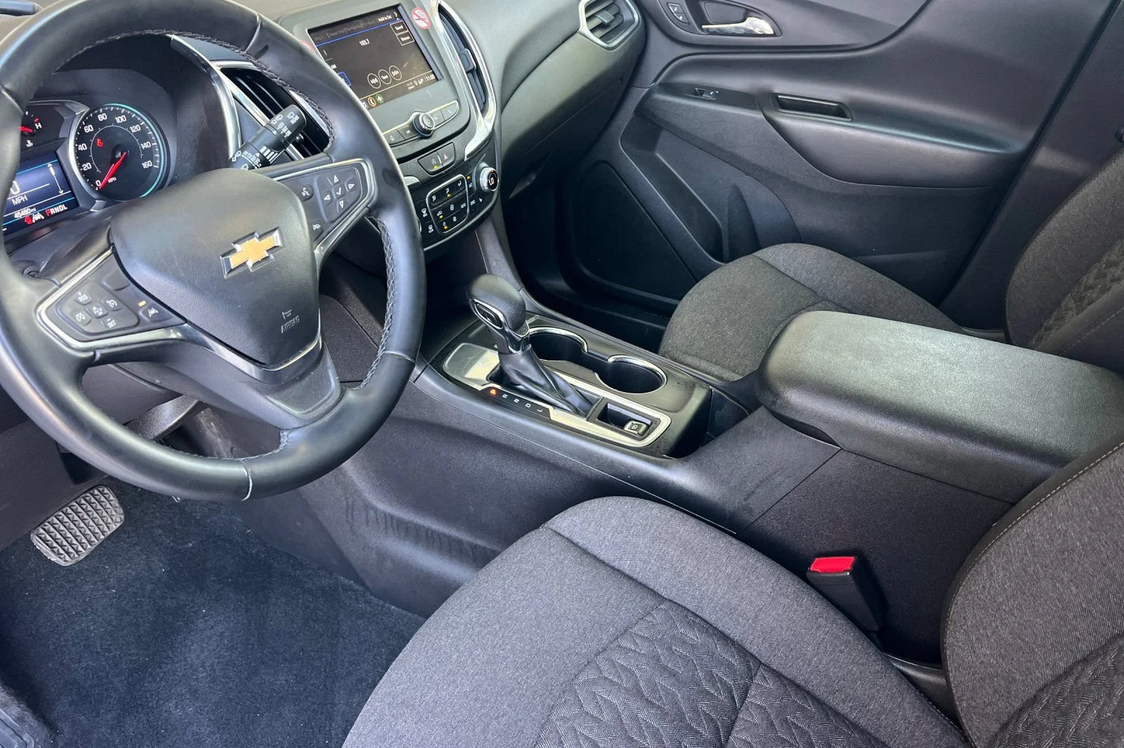 Used 2024 Summit White Chevrolet LT image 10