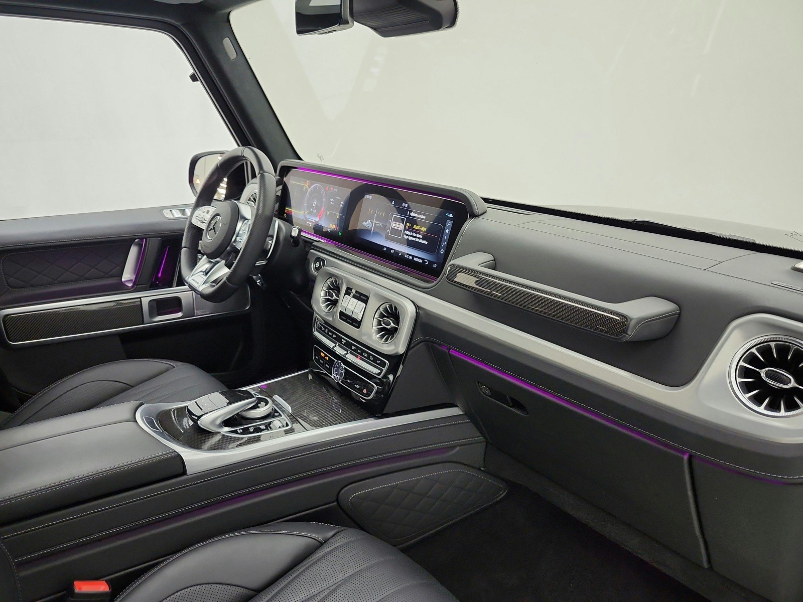 Certified Used 2022 MANUFAKTUR Graphite Metallic Mercedes-Benz AMG® G 63 4MATIC SUV image 22