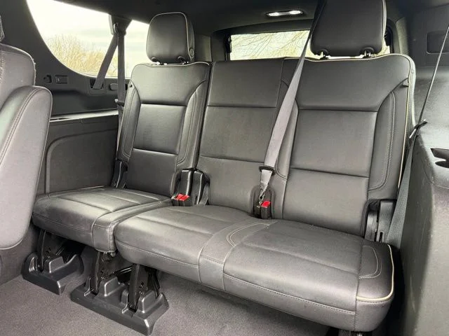 2023 Chevrolet Suburban Premier - Photo 21