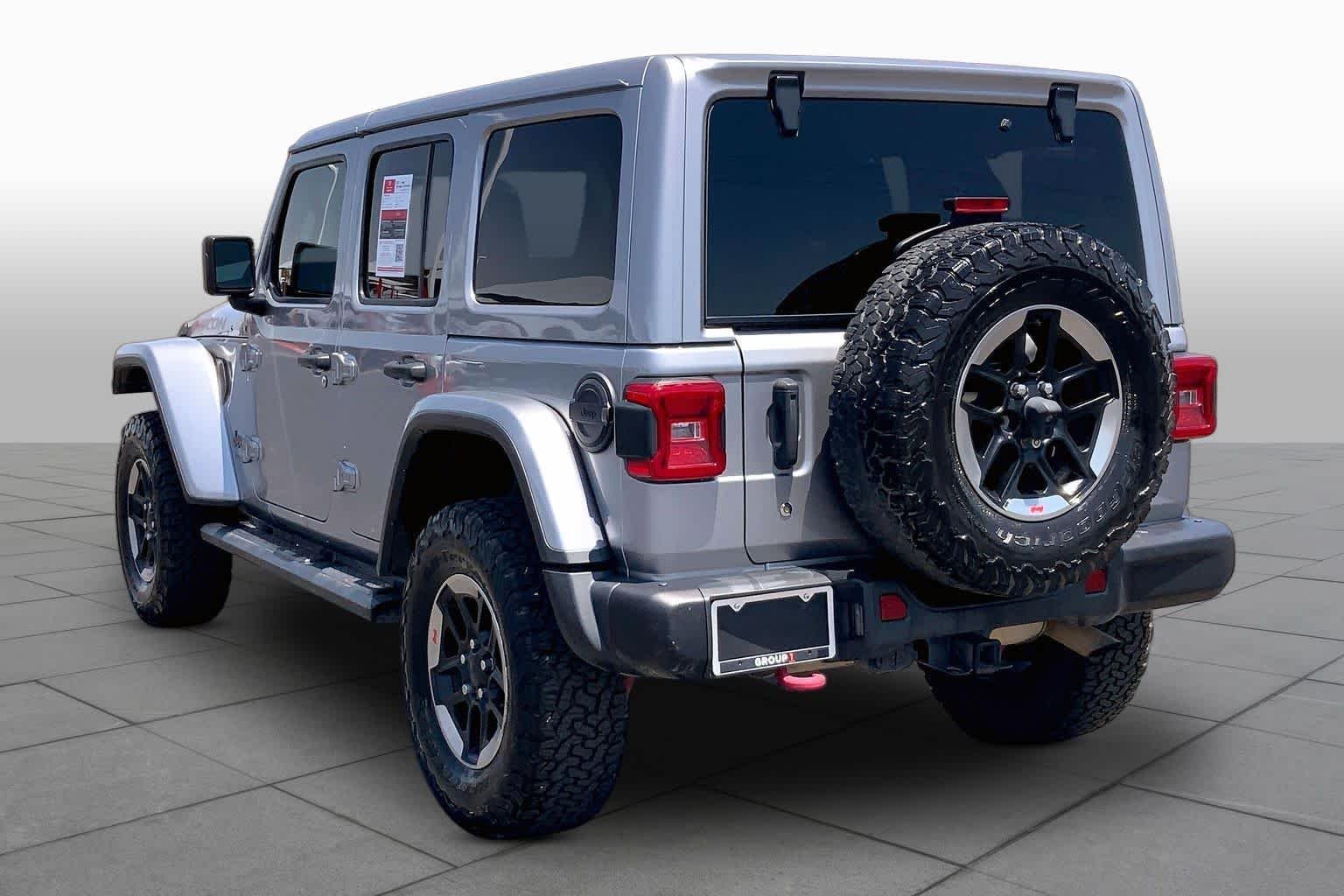 Used 2018 Billet Silver Metallic Clearcoat Jeep Rubicon image 12