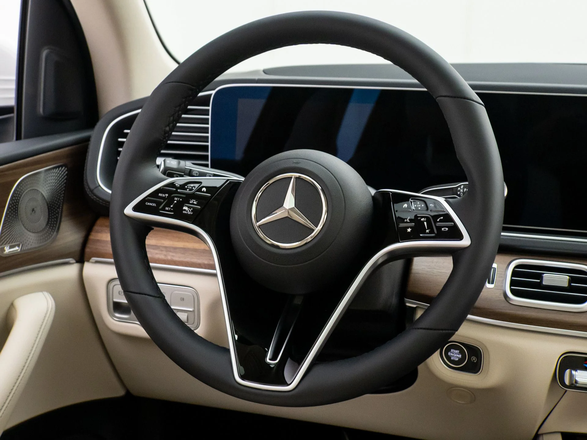 New 2026  Mercedes-Benz GLS 450 image 10