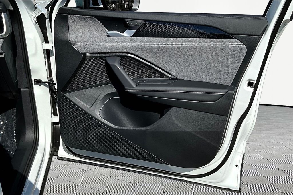 New 2026 White Volkswagen 2.0T S image 27