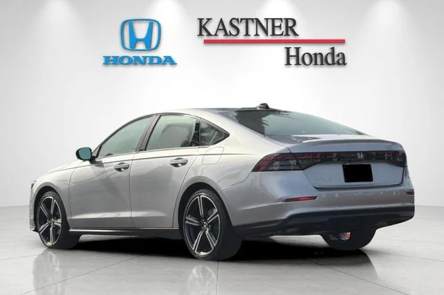 New 2026 Solar Silver Metallic Honda SE image 6