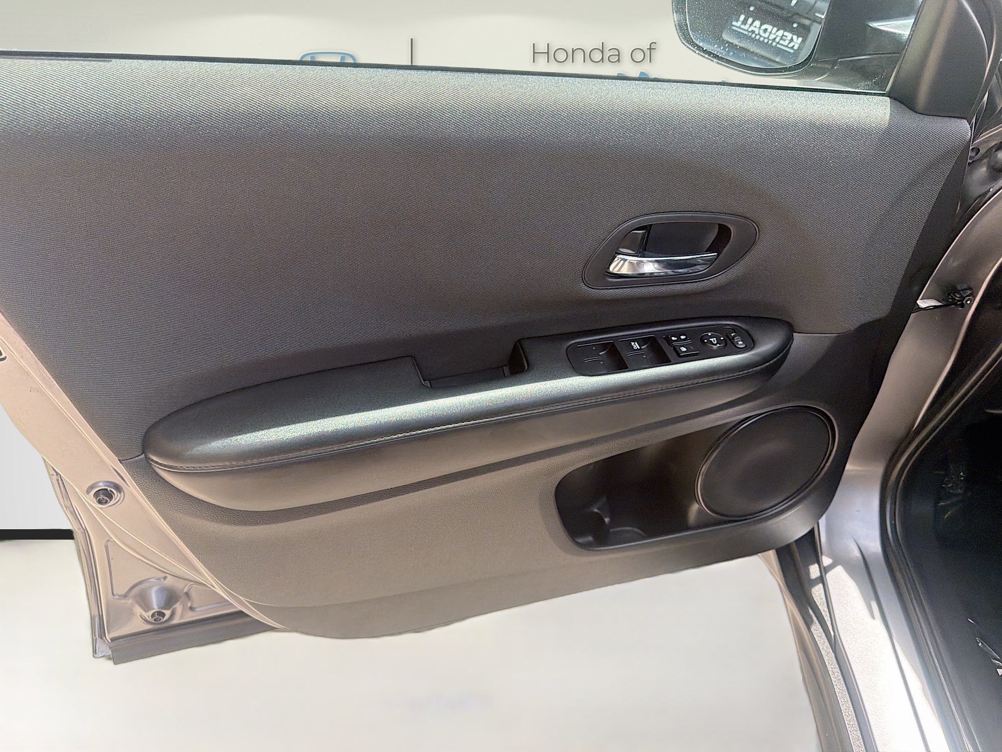 Used 2022 Modern Steel Metallic Honda LX image 19