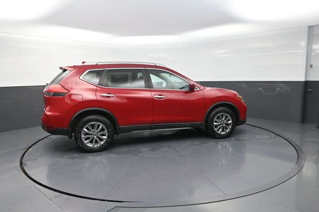 Used 2017 Red Nissan SV image 14