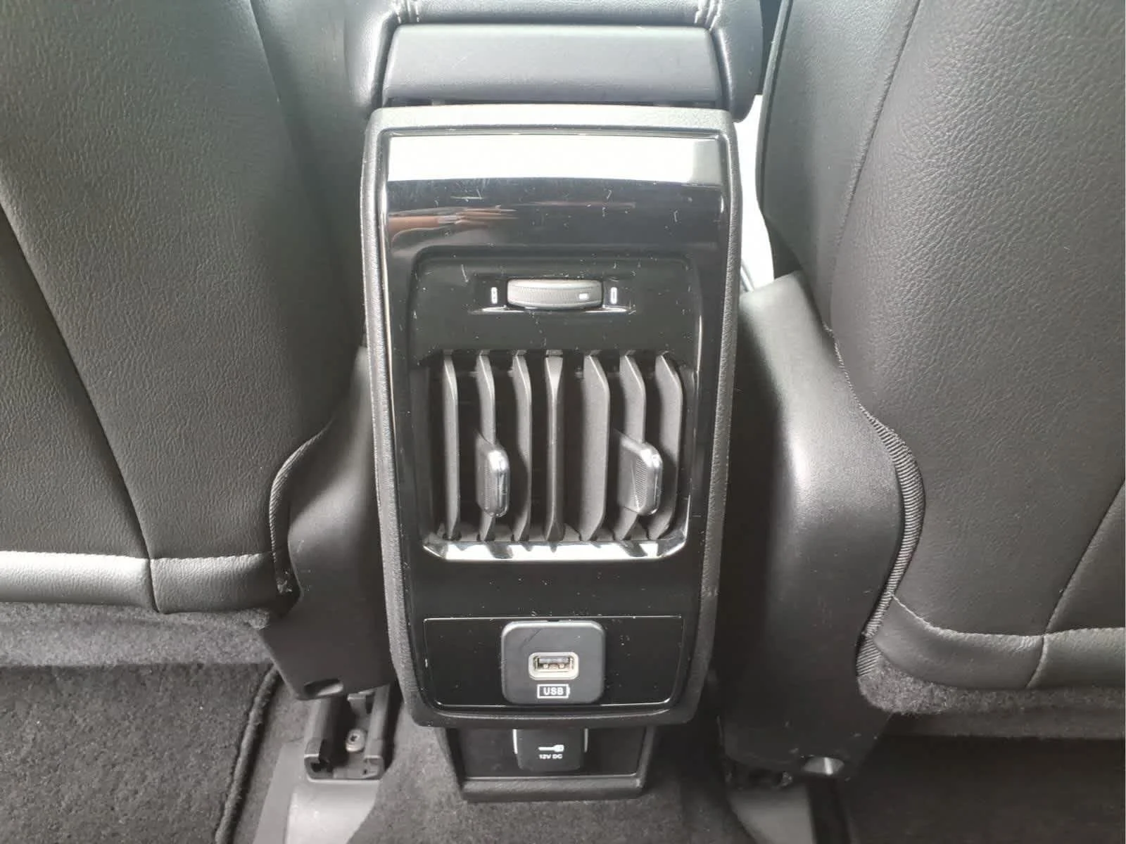 Used 2022 Bright White Clearcoat Jeep High Altitude image 30
