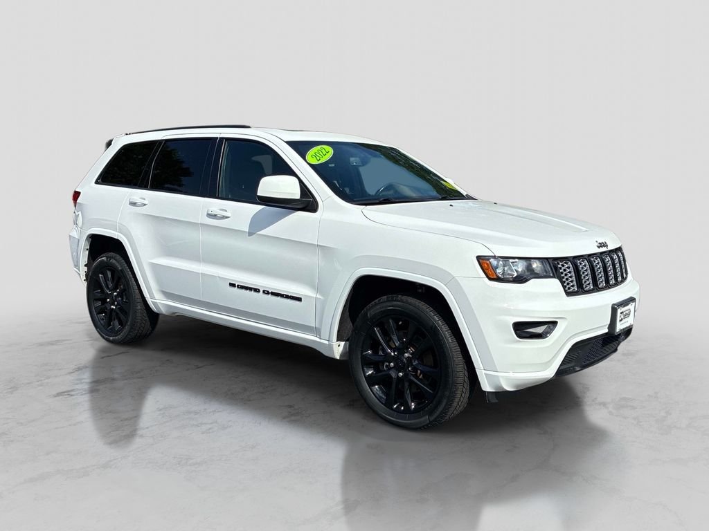 Used 2022 White Jeep Laredo X image 3