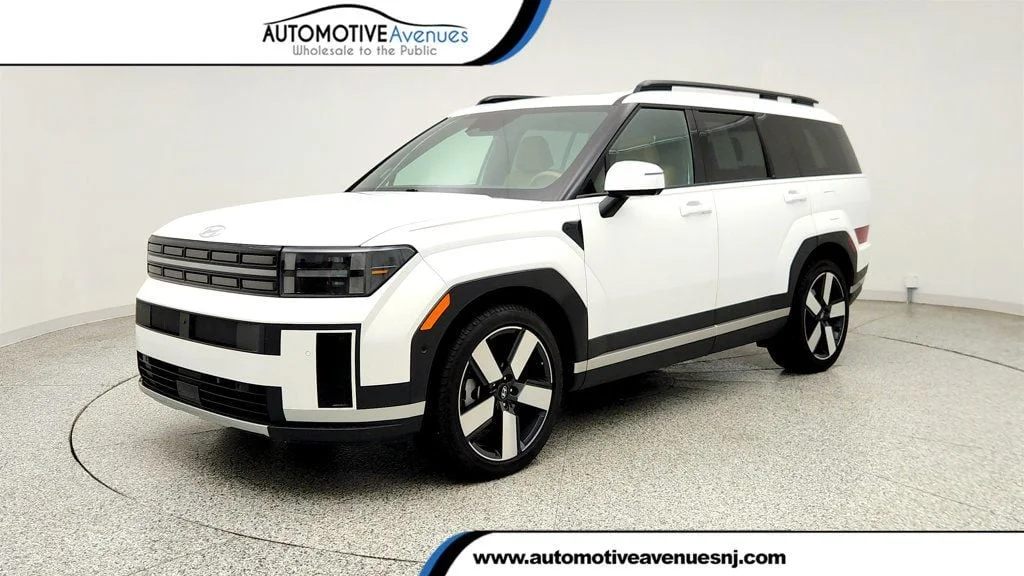 Used 2024 Serenity White Hyundai Limited FWD image 1