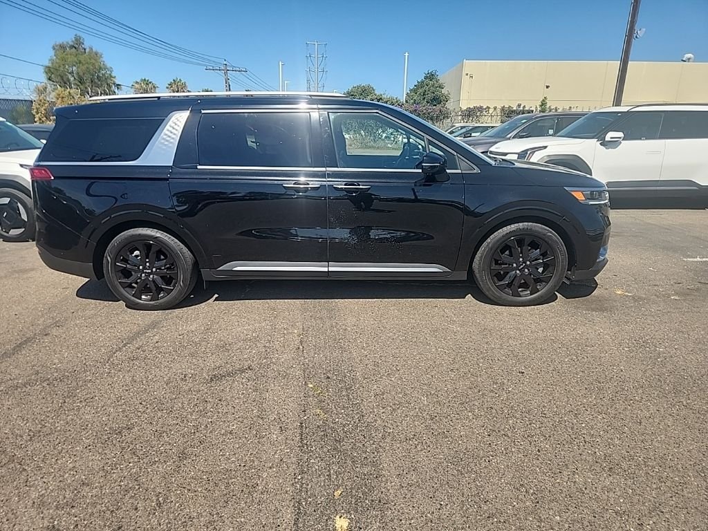 Used 2024 Black Kia SX image 16