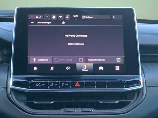 New 2026 White Jeep Latitude image 24