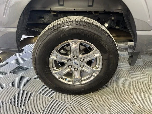 Used 2023 Gray Ford XLT image 40