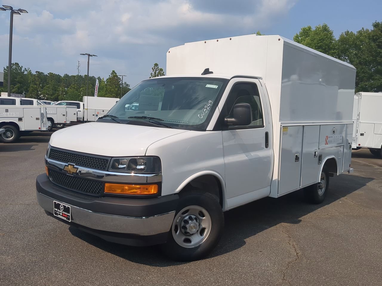 2025 Chevrolet Express Cutaway