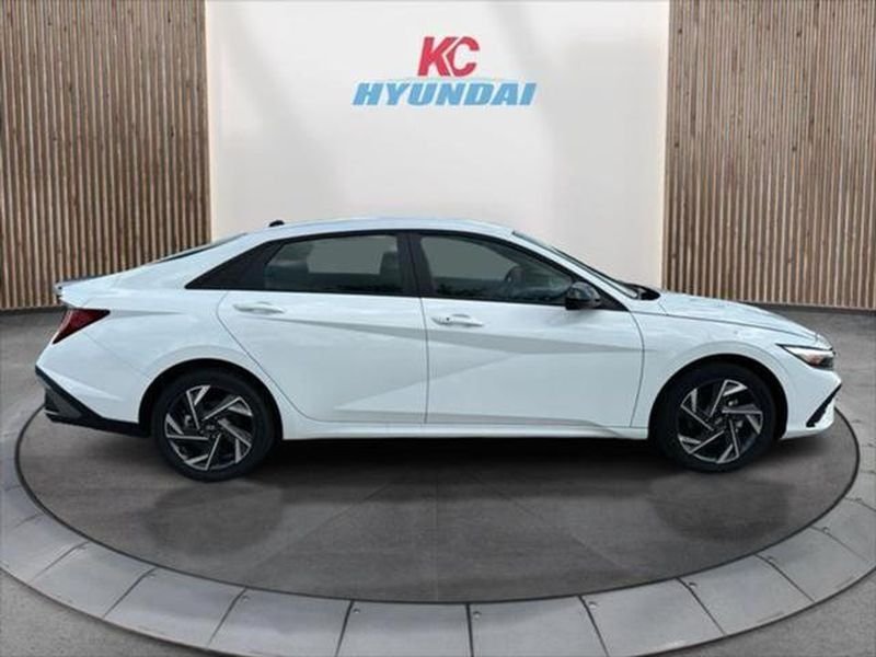 Certified Used 2025 Serenity White Hyundai SEL Sport image 6