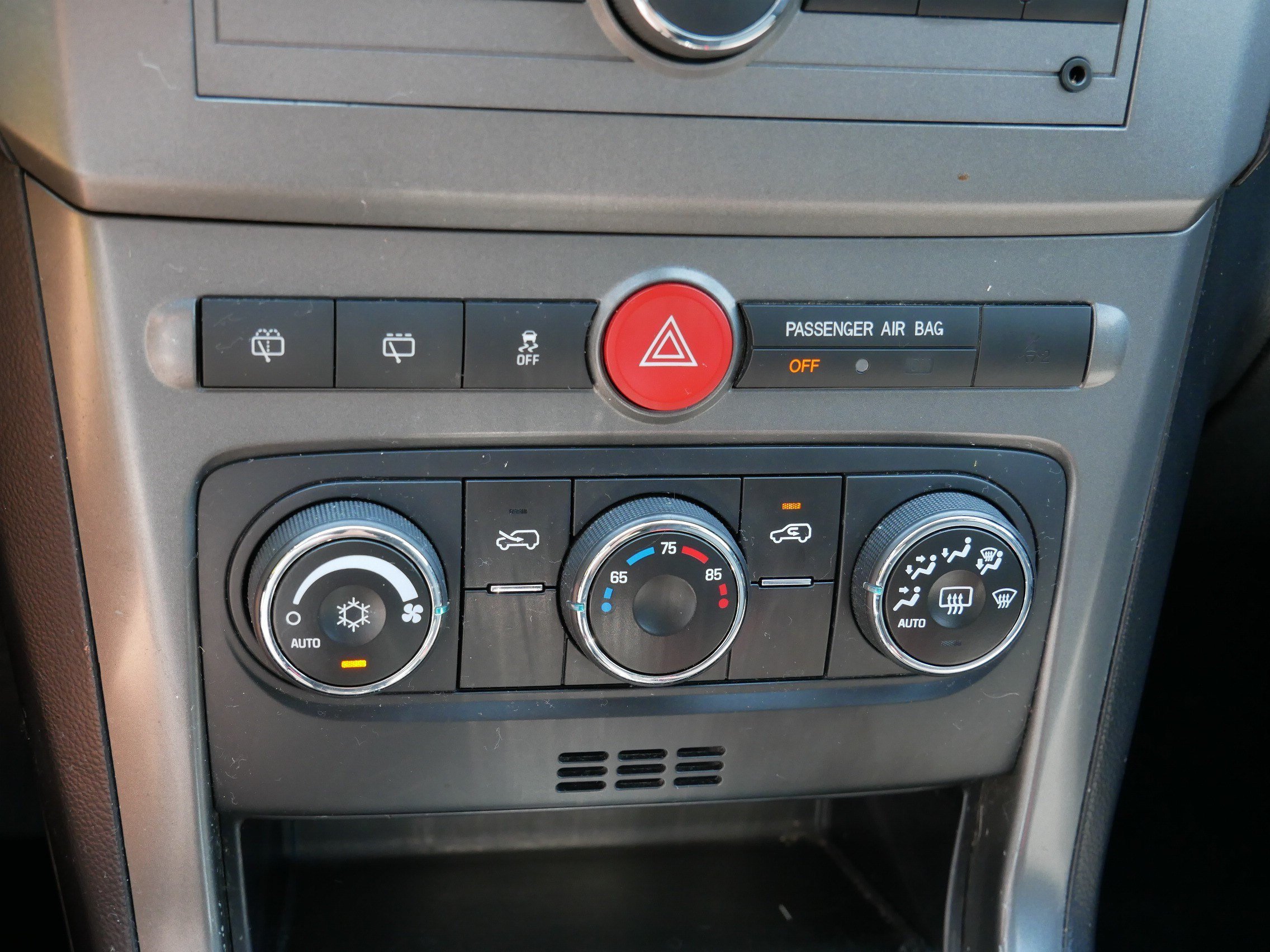 Used 2013 Cyber Gray Metallic Chevrolet LS image 22