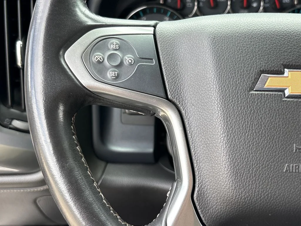 Used 2015 Silver Chevrolet LTZ image 34