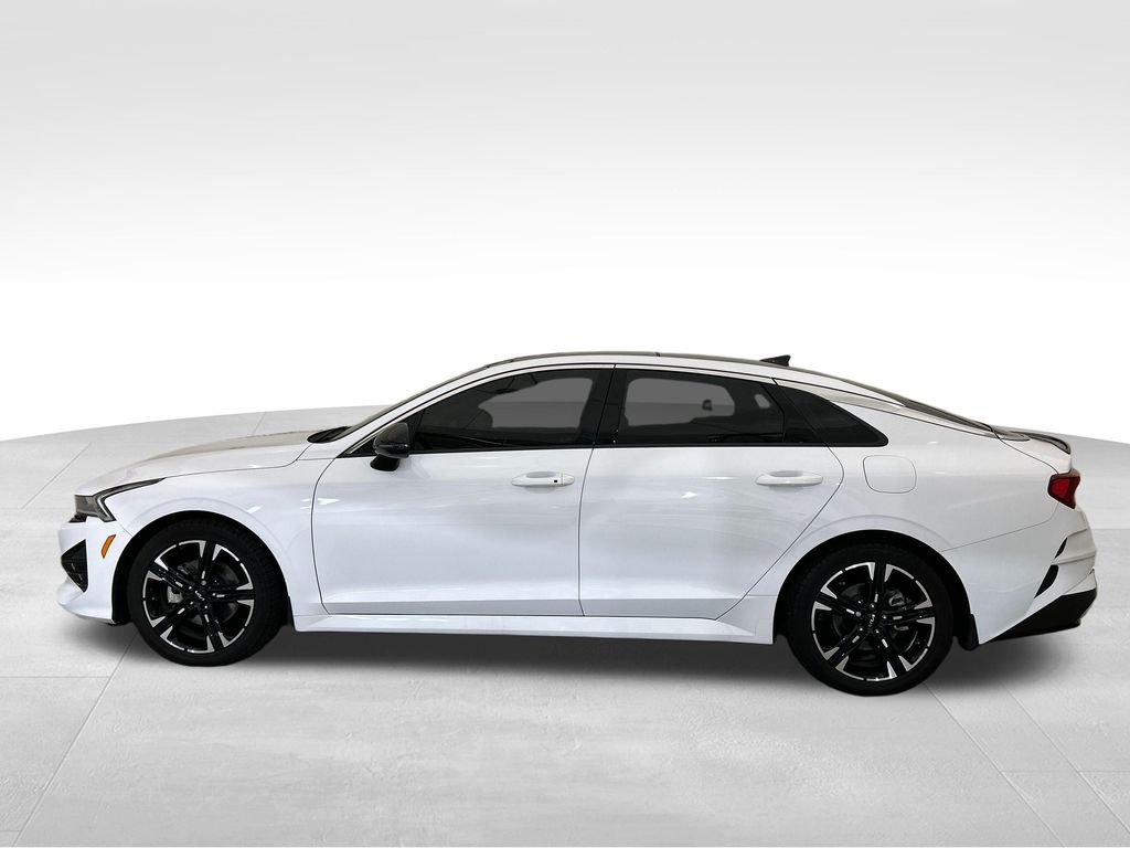 Used 2023 White Kia GT-Line image 2