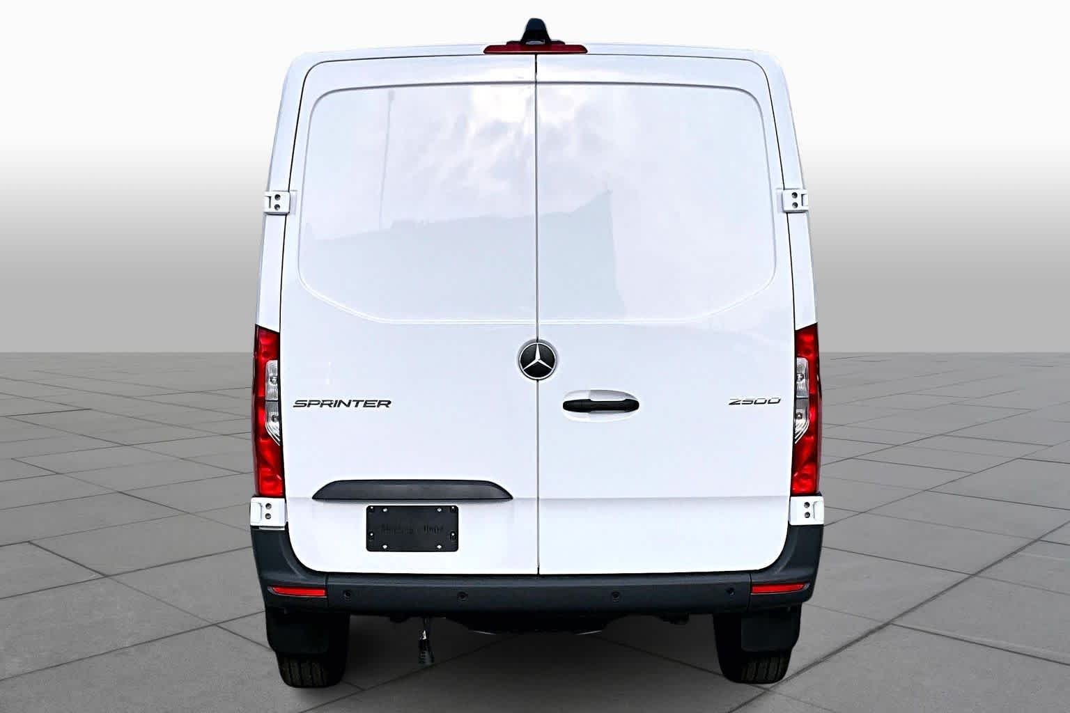 New 2026 Arctic White Mercedes-Benz  image 5