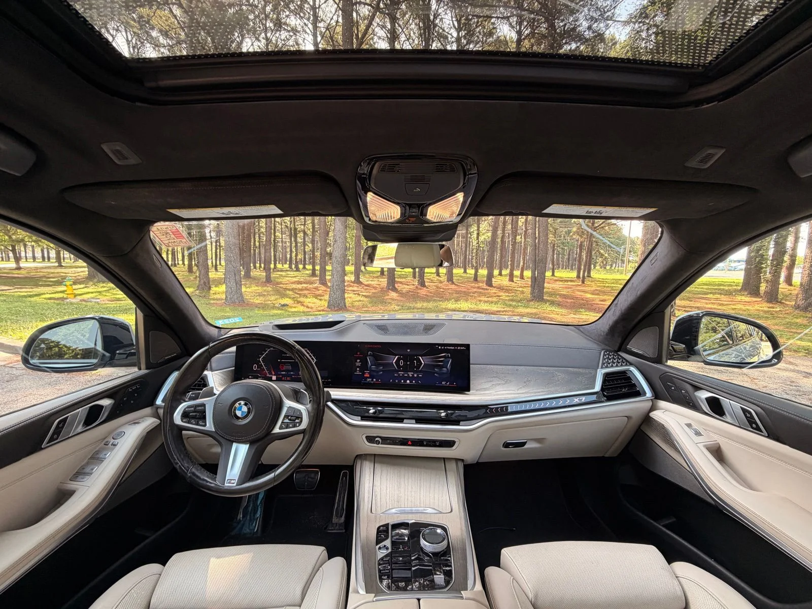 Used 2024 Gray Metallic BMW xDrive40i image 2