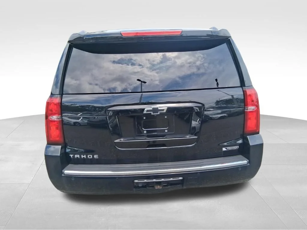 Used 2018 Black Chevrolet Premier image 7