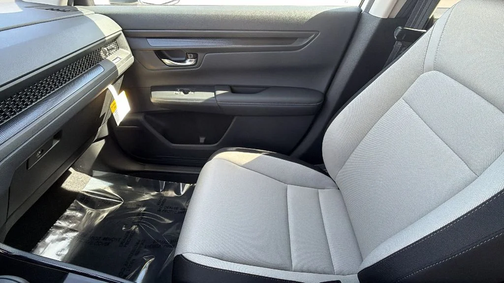 2026 Honda CR-V LX - Photo 15