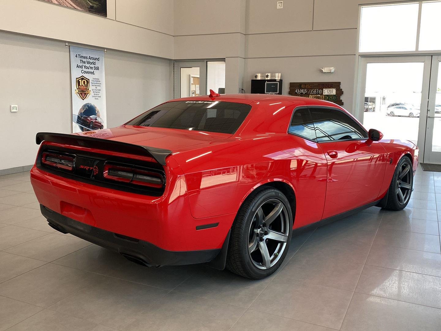Used 2020 Torred Clearcoat Dodge SRT Hellcat Redeye image 5