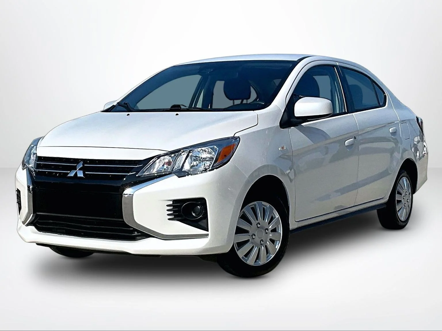 Used 2024 White Mitsubishi ES image 2