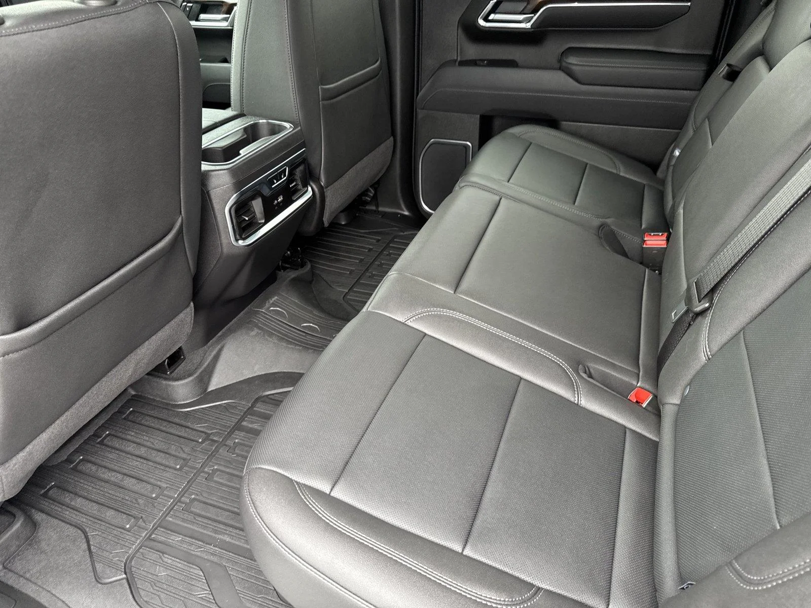Used 2025 Sterling Metallic GMC SLT image 29