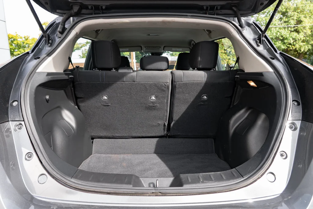 Used 2025 Gray Nissan SV Plus image 8