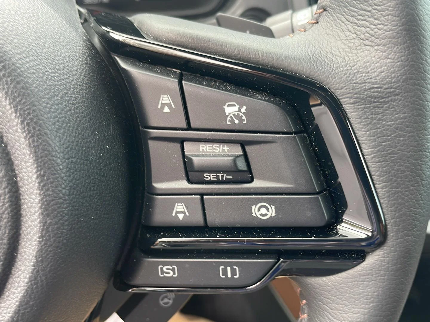 Used 2026 River Rock Pearl Subaru Touring Hybrid image 4