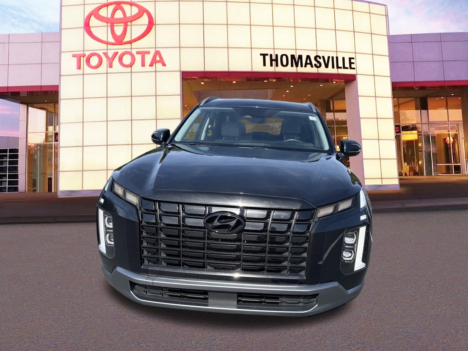 Used 2025 Moonlight Cloud Hyundai SEL image 2