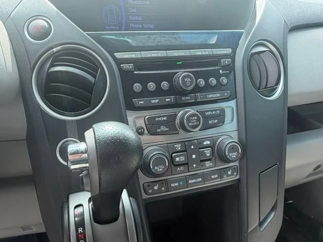 Used 2013 Blue Honda EX-L image 28