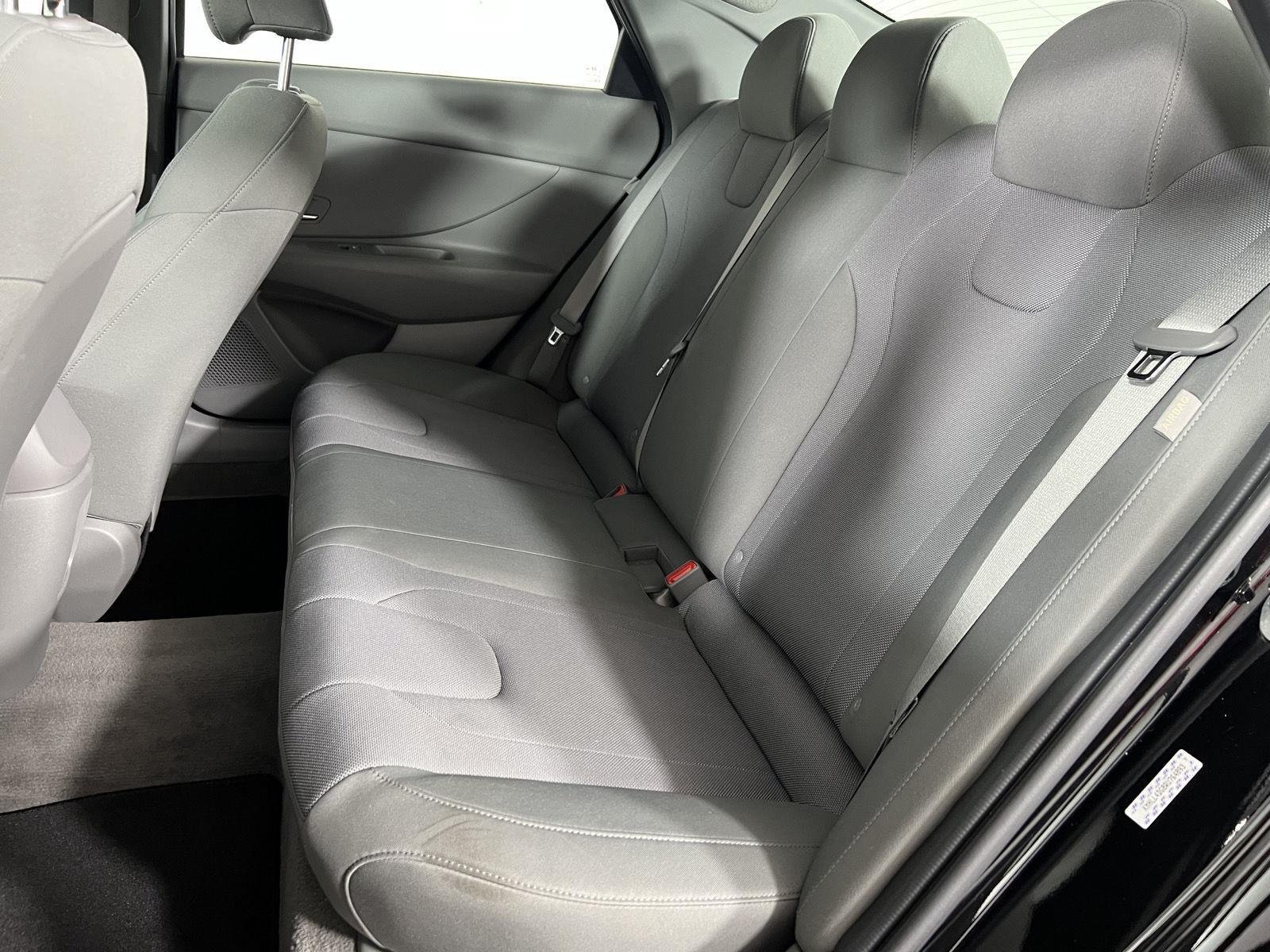 Used 2024 Abyss Black Hyundai SE image 4