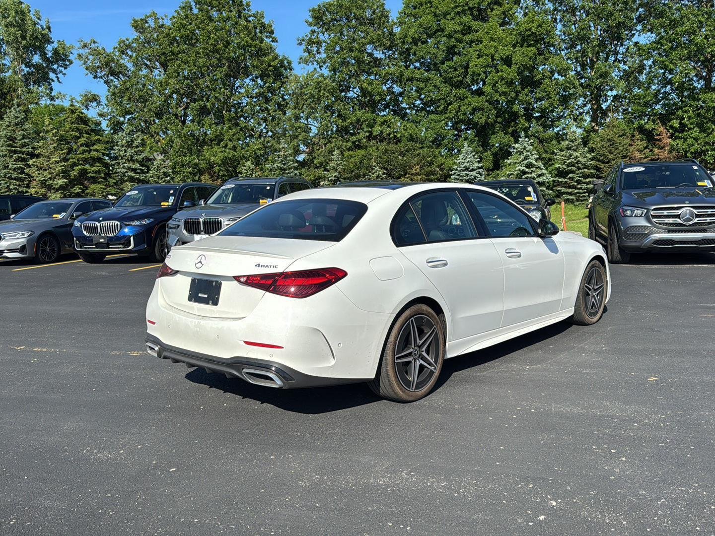 Used 2025  Mercedes-Benz C 300 image 3