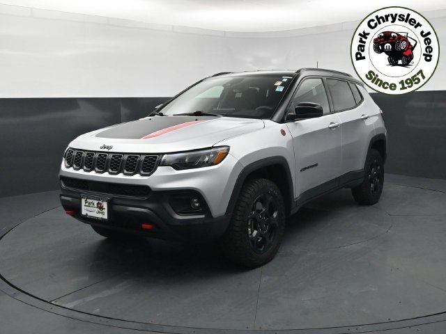 Used 2024 Jeep Compass Trailhawk with VIN 3C4NJDDN4RT131500 for sale in Burnsville, Minnesota