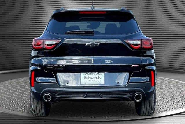 New 2026 Mosaic Black Metallic Chevrolet RS image 4