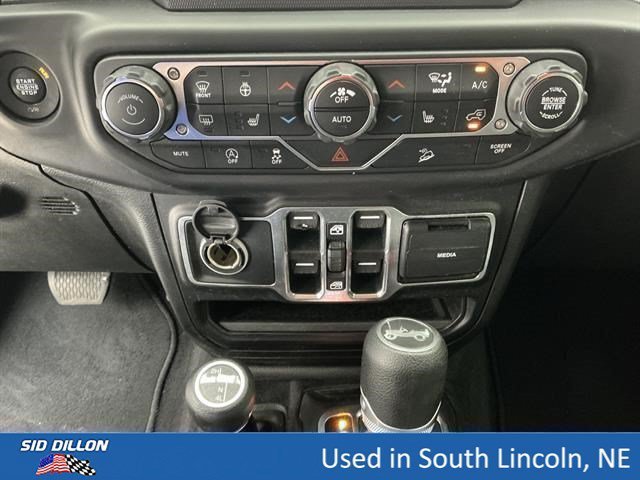 Used 2019 Bright White Clearcoat Jeep Sport Altitude image 12