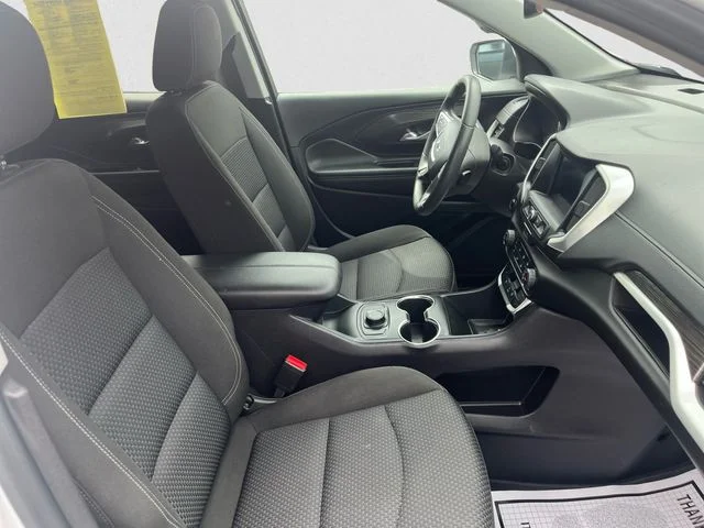 Used 2024 White GMC SLE image 15