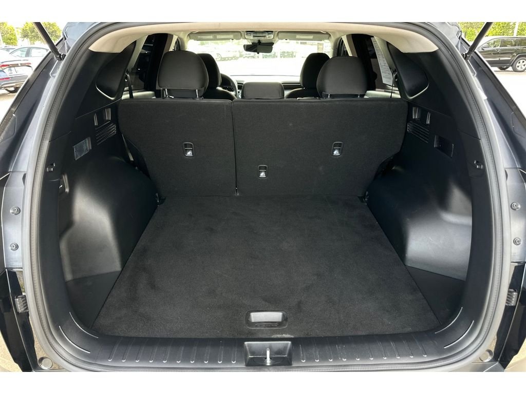 Used 2022 Phantom Black Hyundai SEL image 17