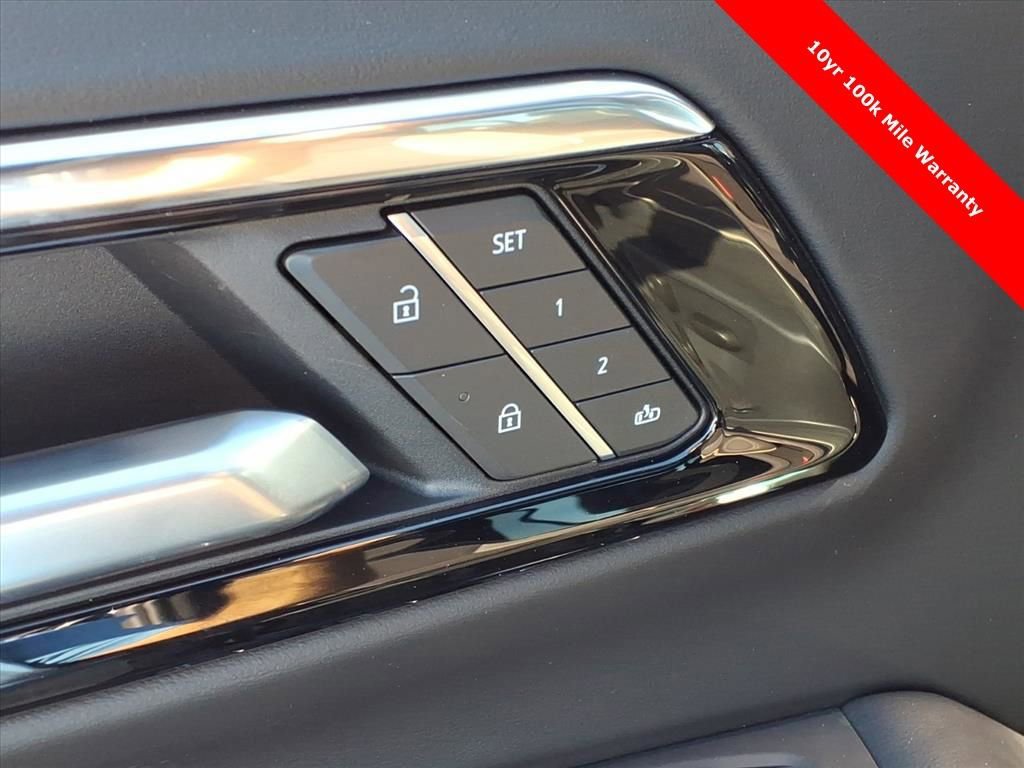 2025 Chevrolet Tahoe Premier - Photo 19