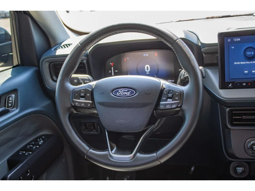 Used 2025 Carbonized Gray Metallic Ford XLT image 35