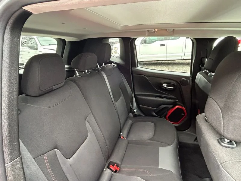 2018 Jeep Renegade Trailhawk - Photo 27