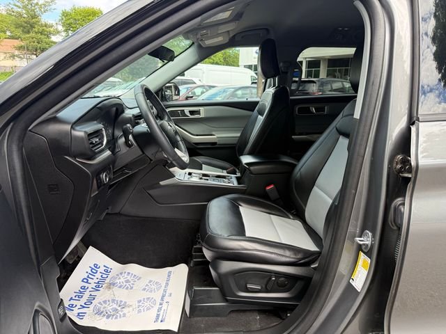Used 2023 Gray Ford XLT image 19