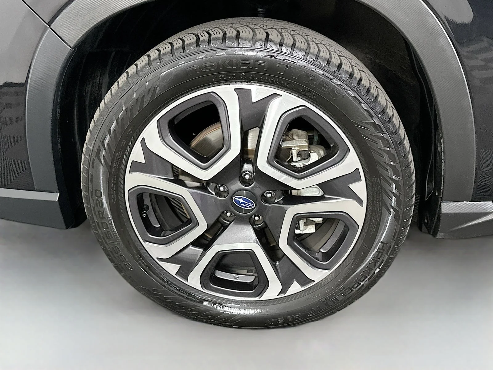 Used 2023 Crystal Black Silica Subaru Touring image 35