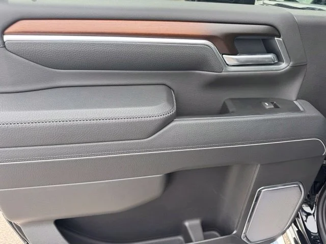 Certified Used 2025 Onyx Black GMC Denali image 20