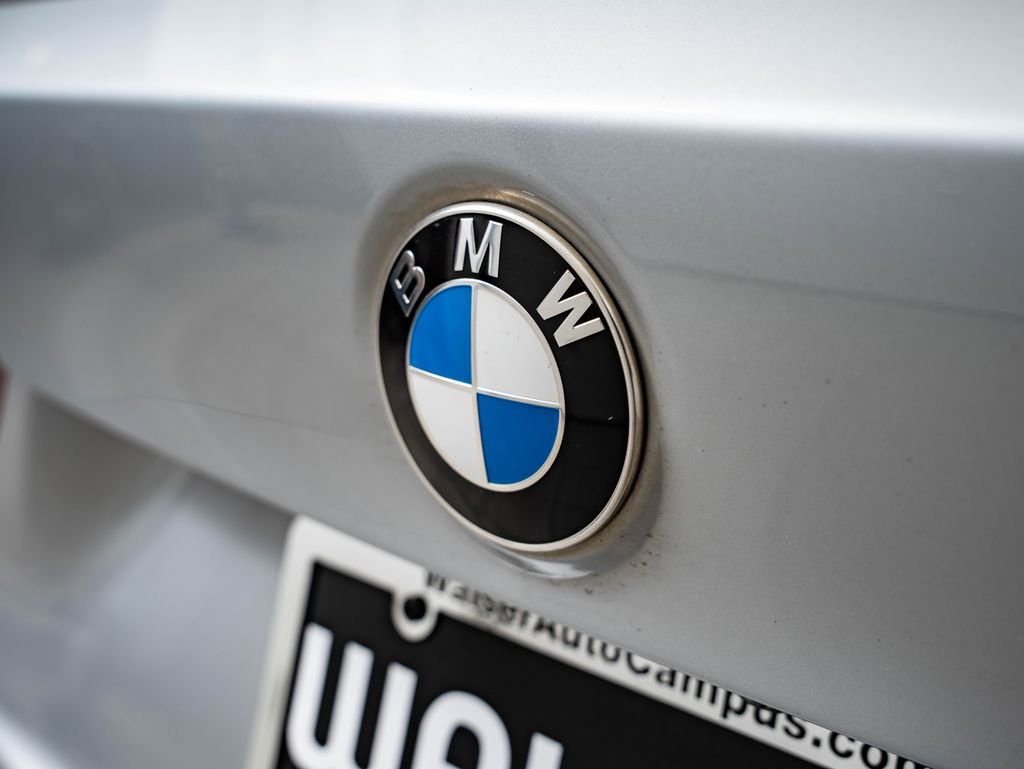 Used 2021 Glacier Silver Metallic BMW sDrive28i image 18