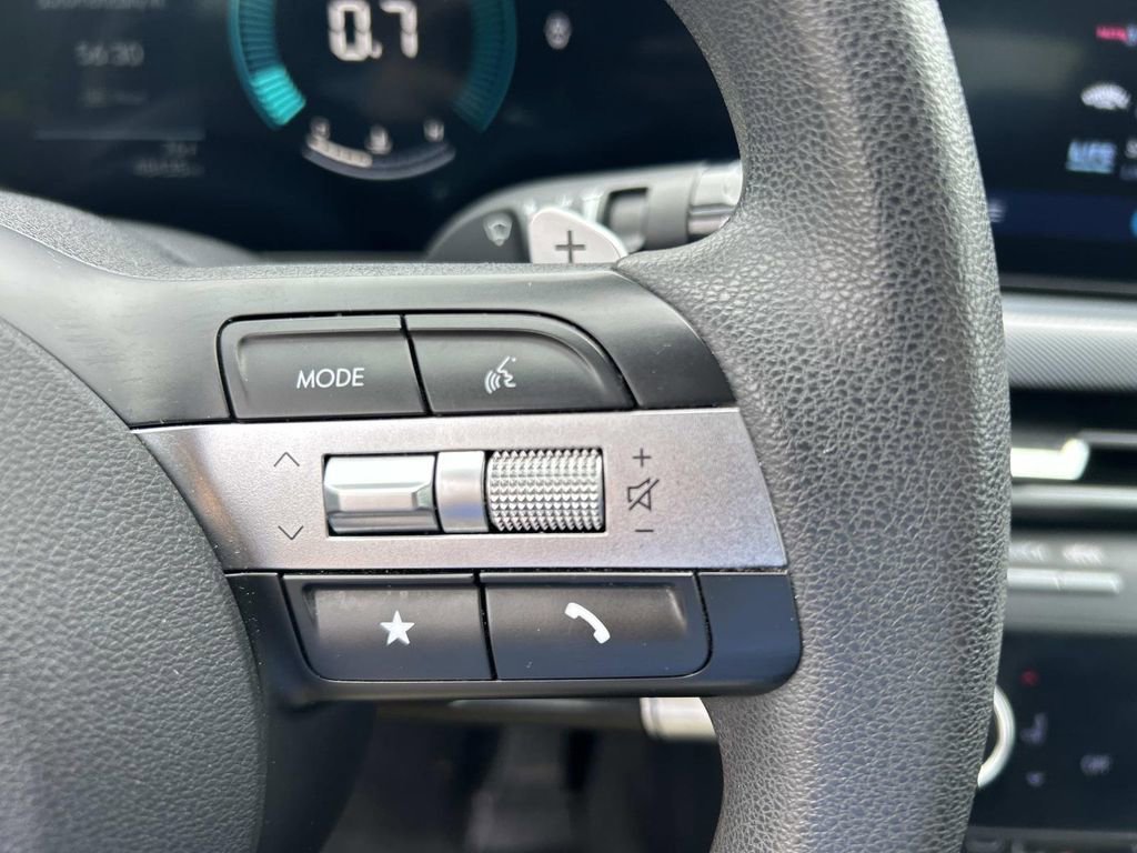 Used 2024 Aero Silver Hyundai SEL image 30