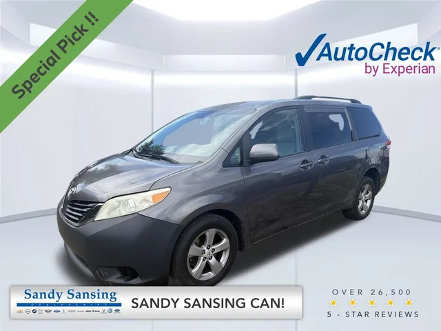 2011 Toyota Sienna LE