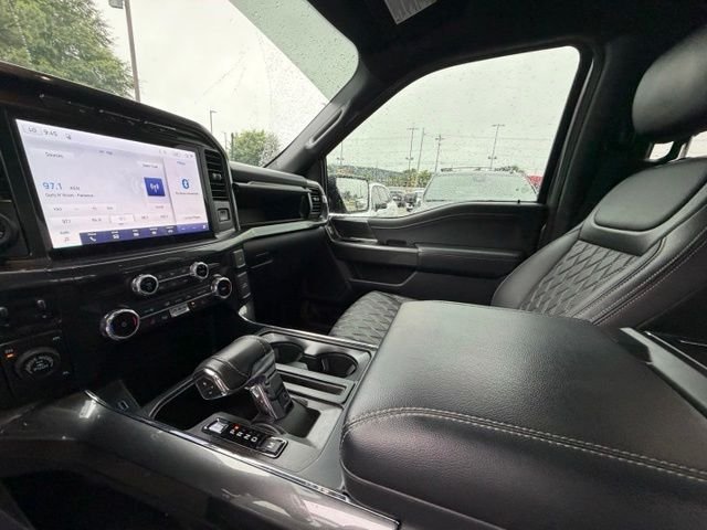 Used 2022 Silver Ford XLT image 16