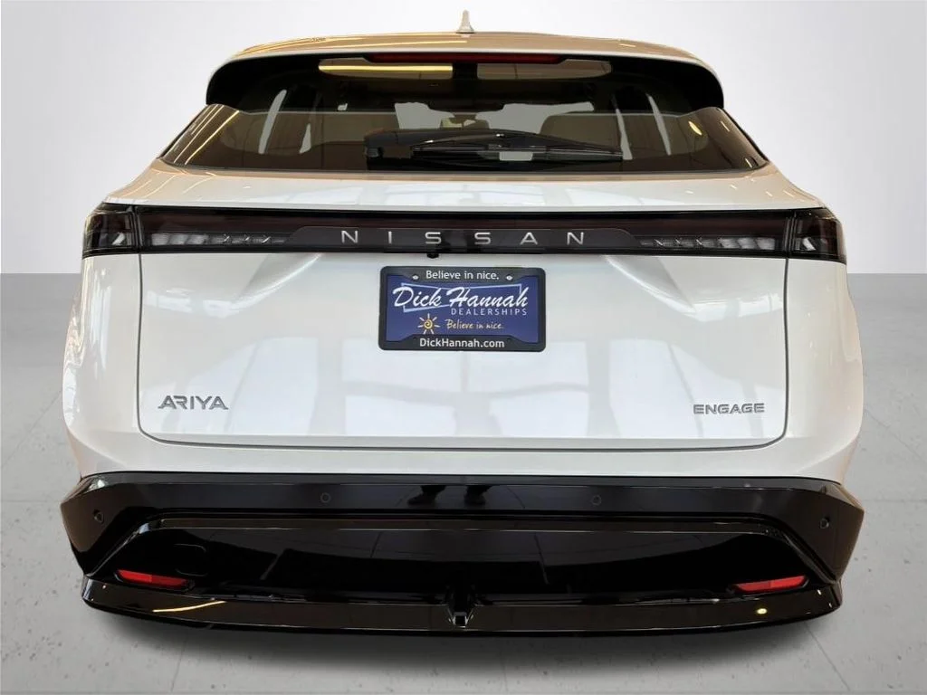 Certified Used 2024 White Nissan ENGAGE image 9